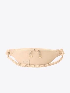 NWT Béis Bag